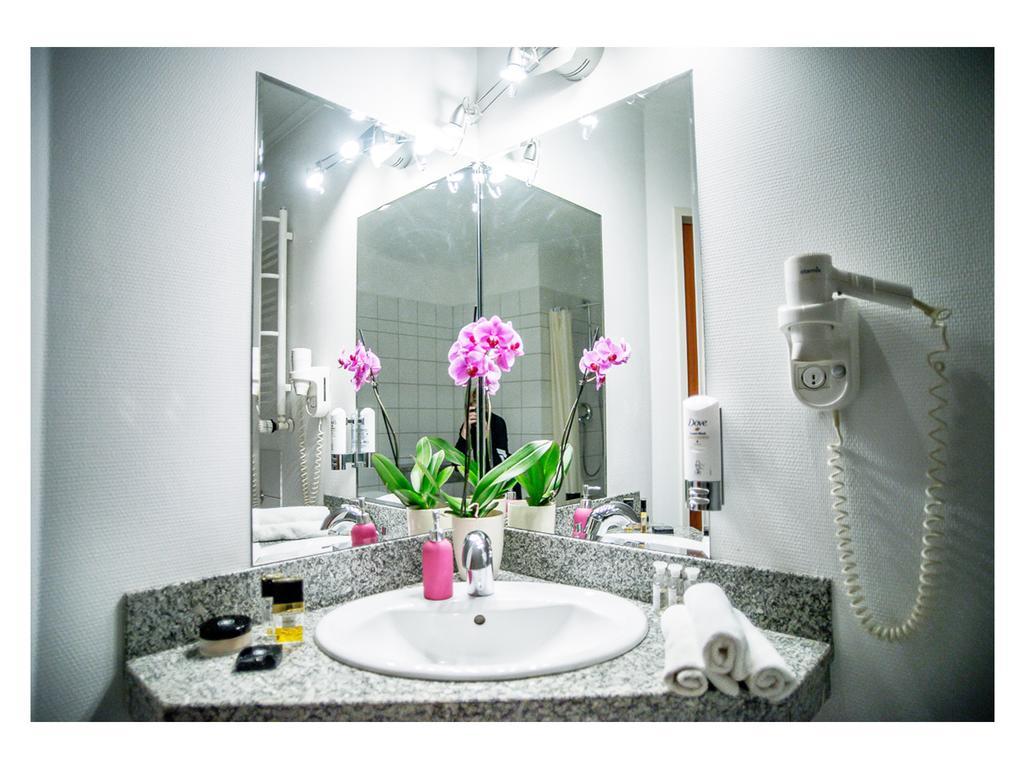 Hotel Fenix Jelenia Góra Quarto foto